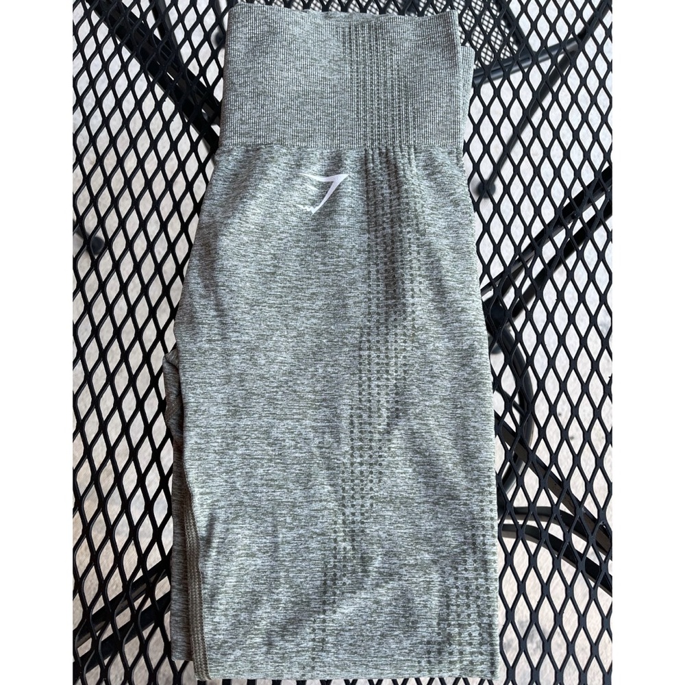 Gym shark workout leggings,size small like new!